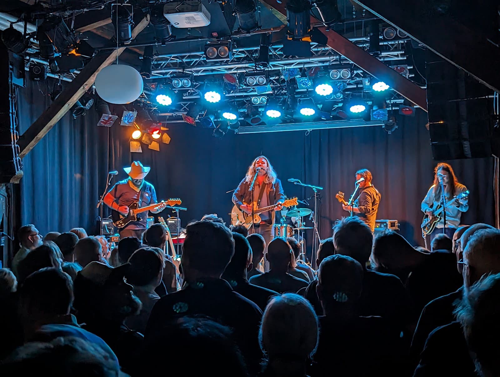 Katalin Music Venue - Image 1