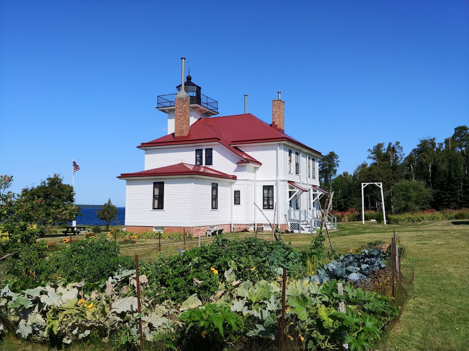 Raspberry Island Lighthouse - Image 1