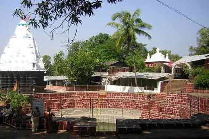 Kanakeshwar Temple - Image 1
