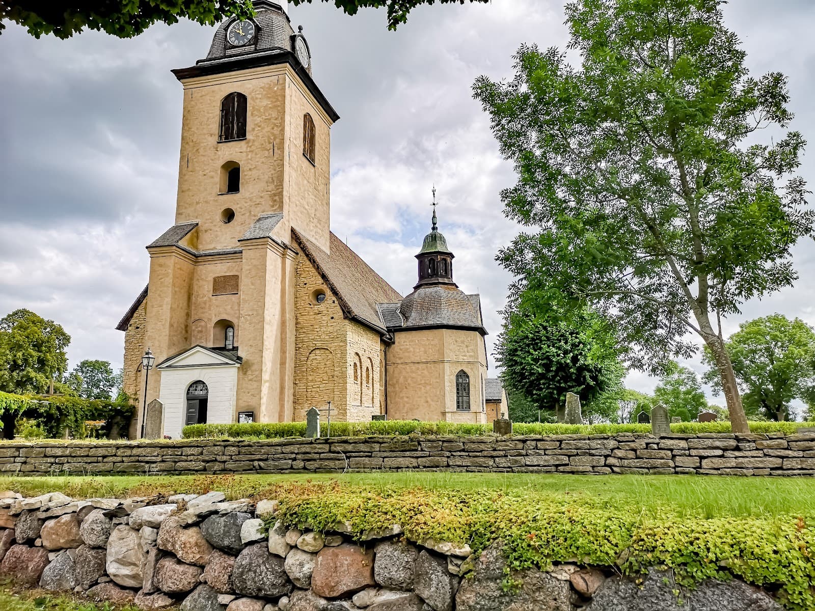 Vreta Abbey - Image 1