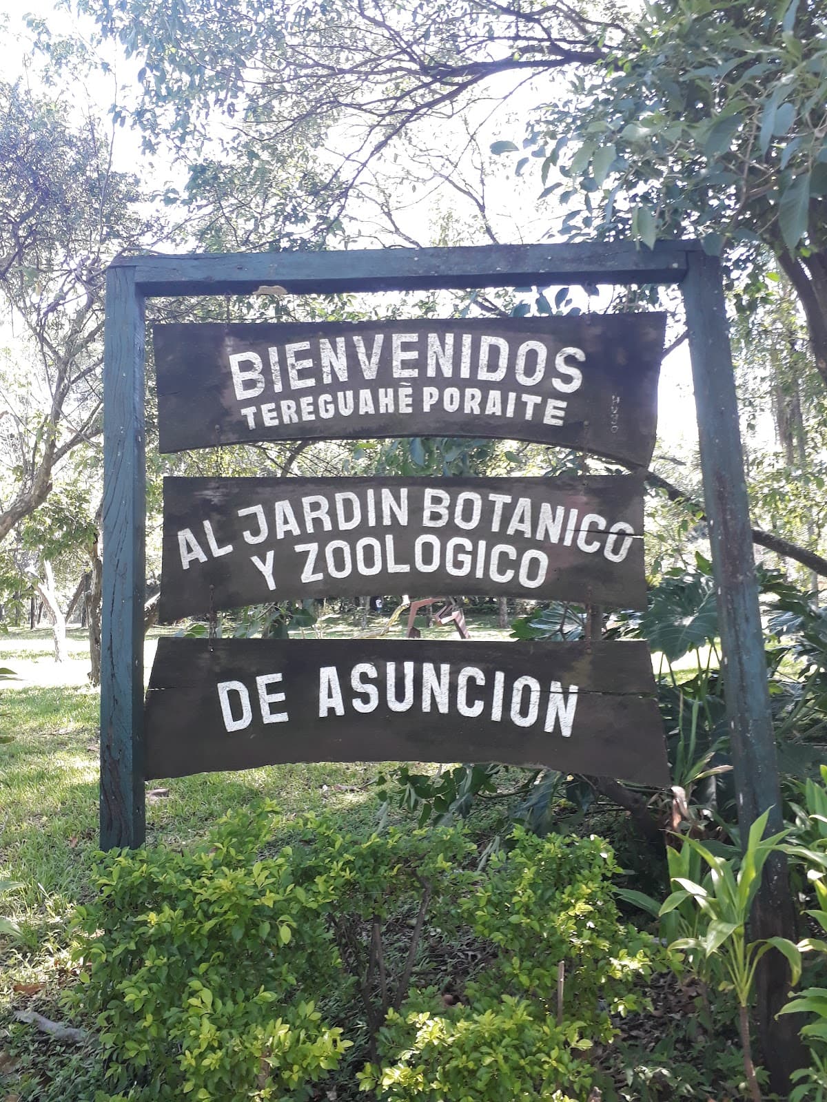 Jardín Botánico y Zoológico Asunción - Image 1