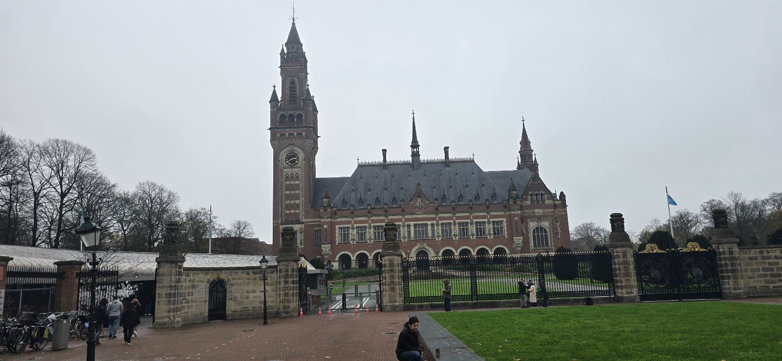 Peace Palace Visitors Centre - Image 1