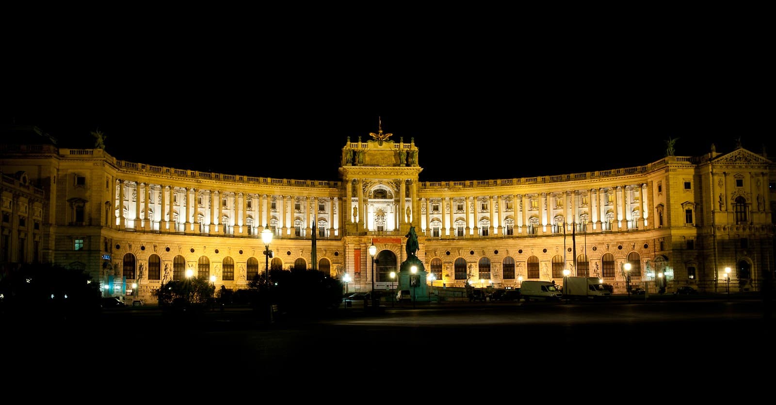 Josefsplatz 1, 1015 Wien - Image 1