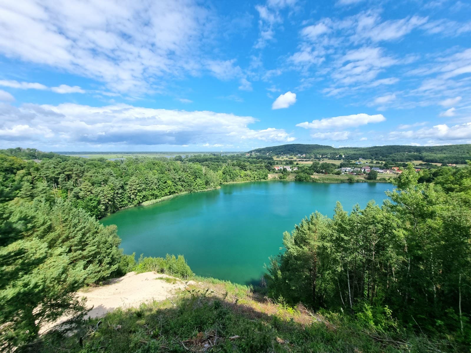 Turquoise Lake (Wapnica) - Image 1