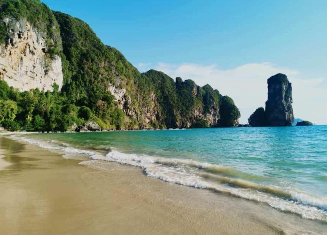 Monkey Trail to Pai Plong Beach - Image 1