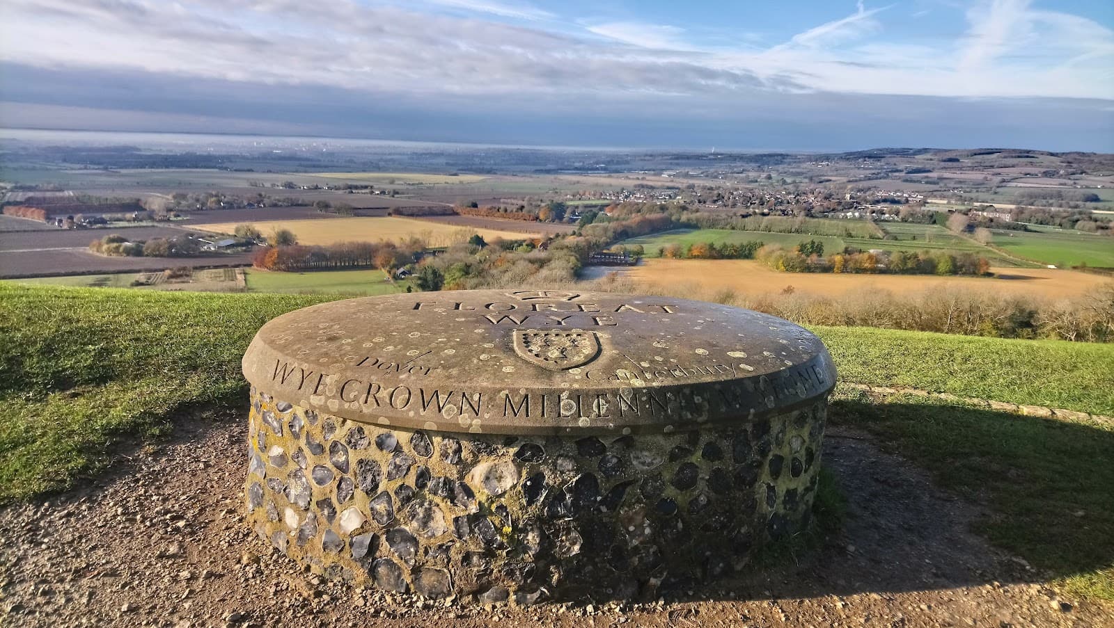 Wye Crown - Image 1