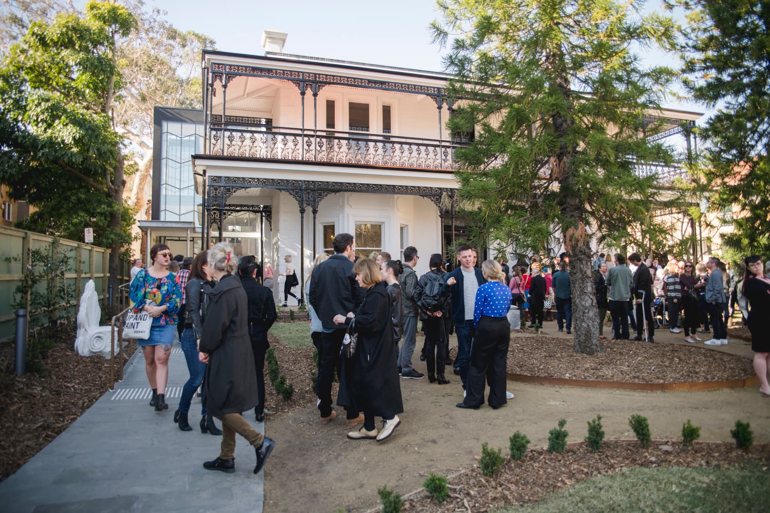 Linden New Art - Image 1