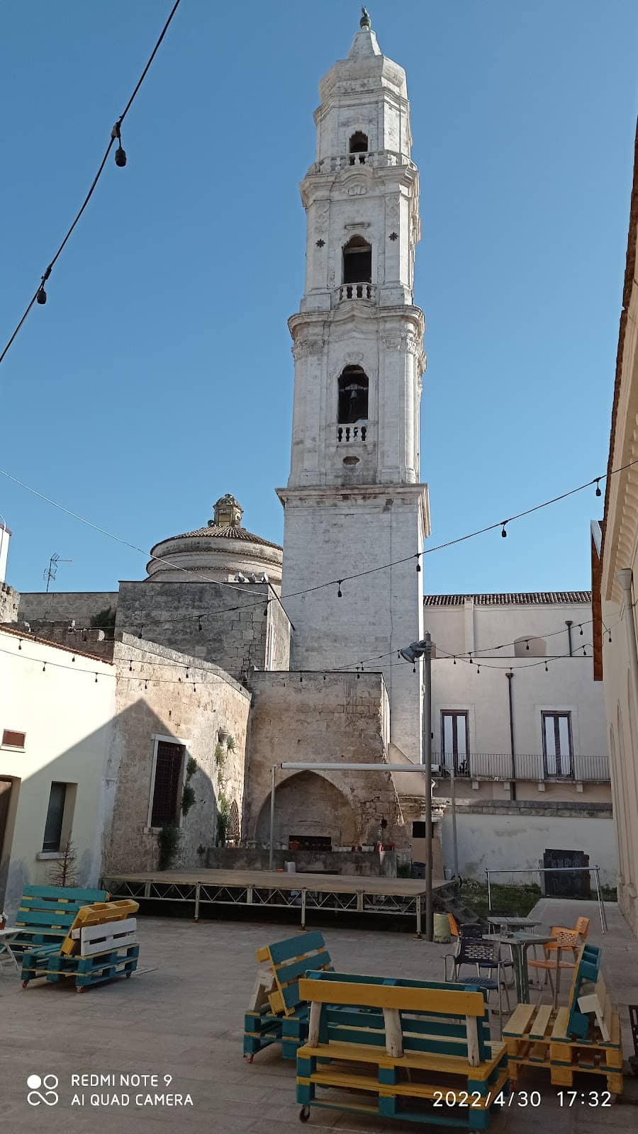 Vertical photo