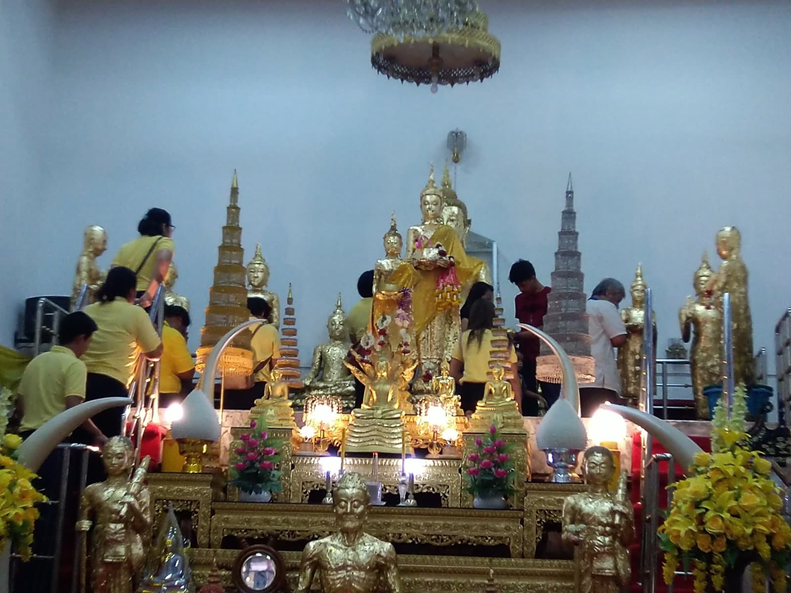 Wat Phet Samut Worawihan (Wat Ban Laem) - Image 1