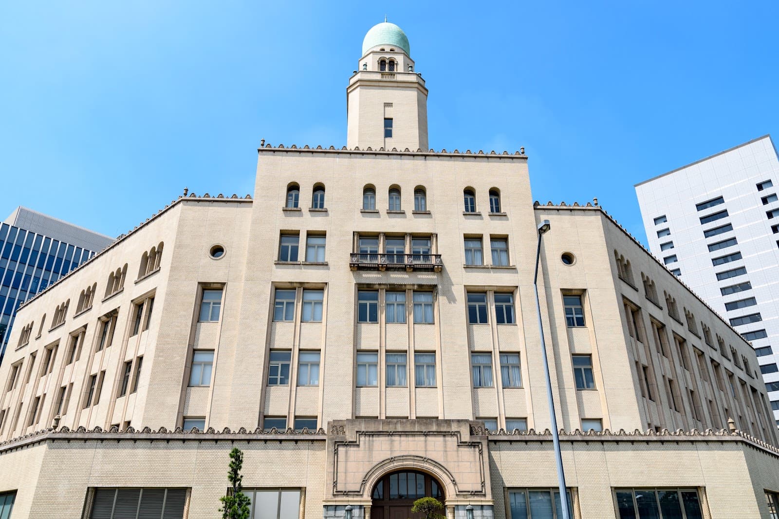 Yokohama Customs Queen - Image 1