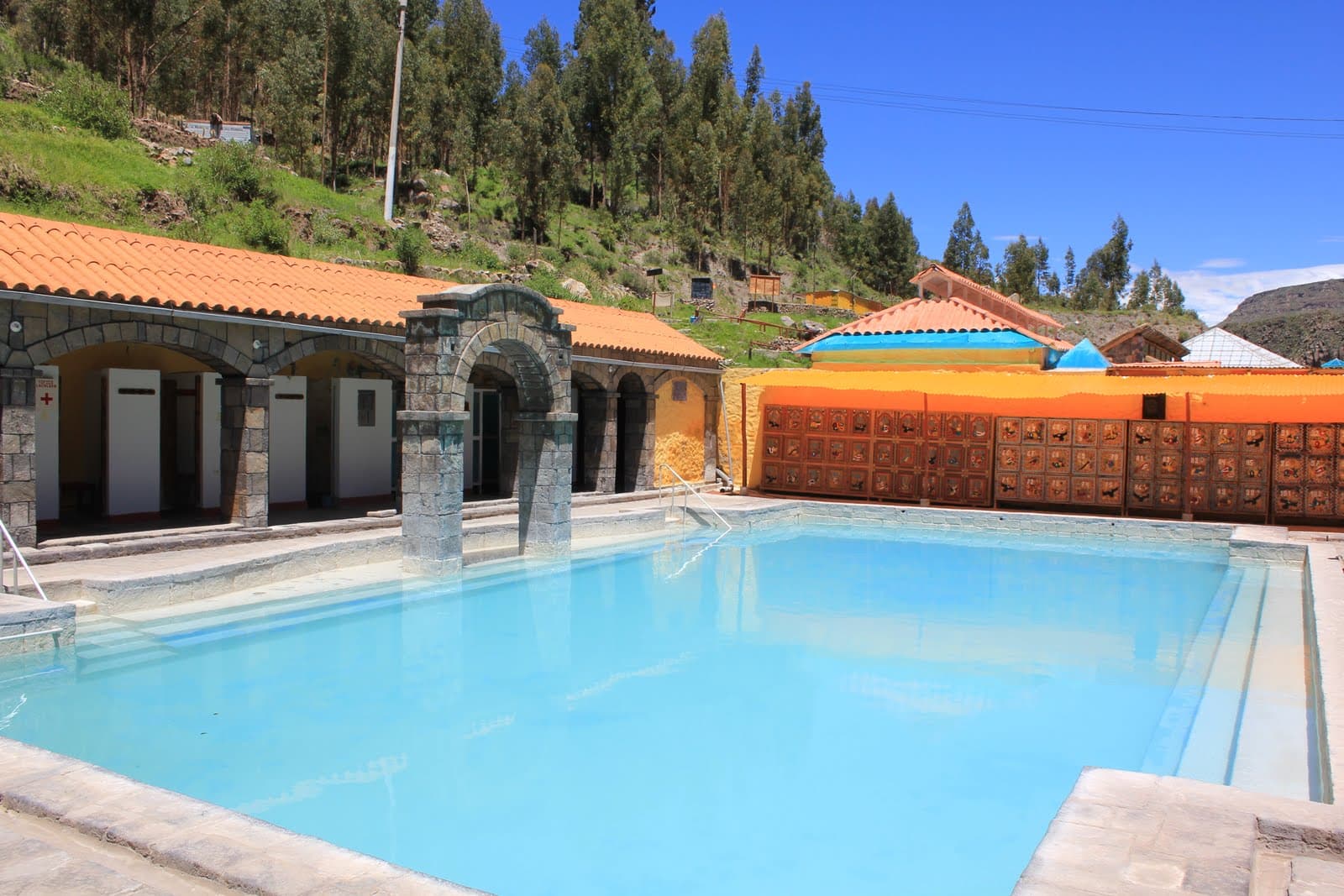 La Calera Hot Springs Chivay - Image 1