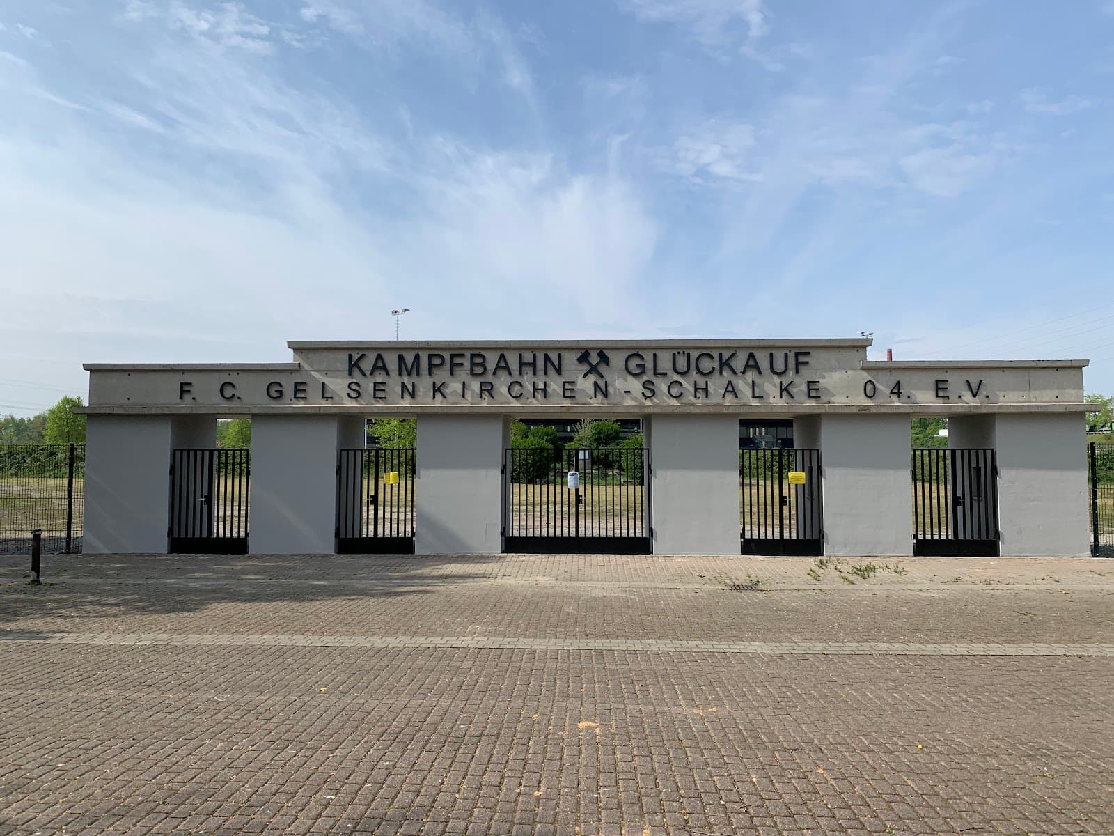 Glückauf-Kampfbahn - Image 1