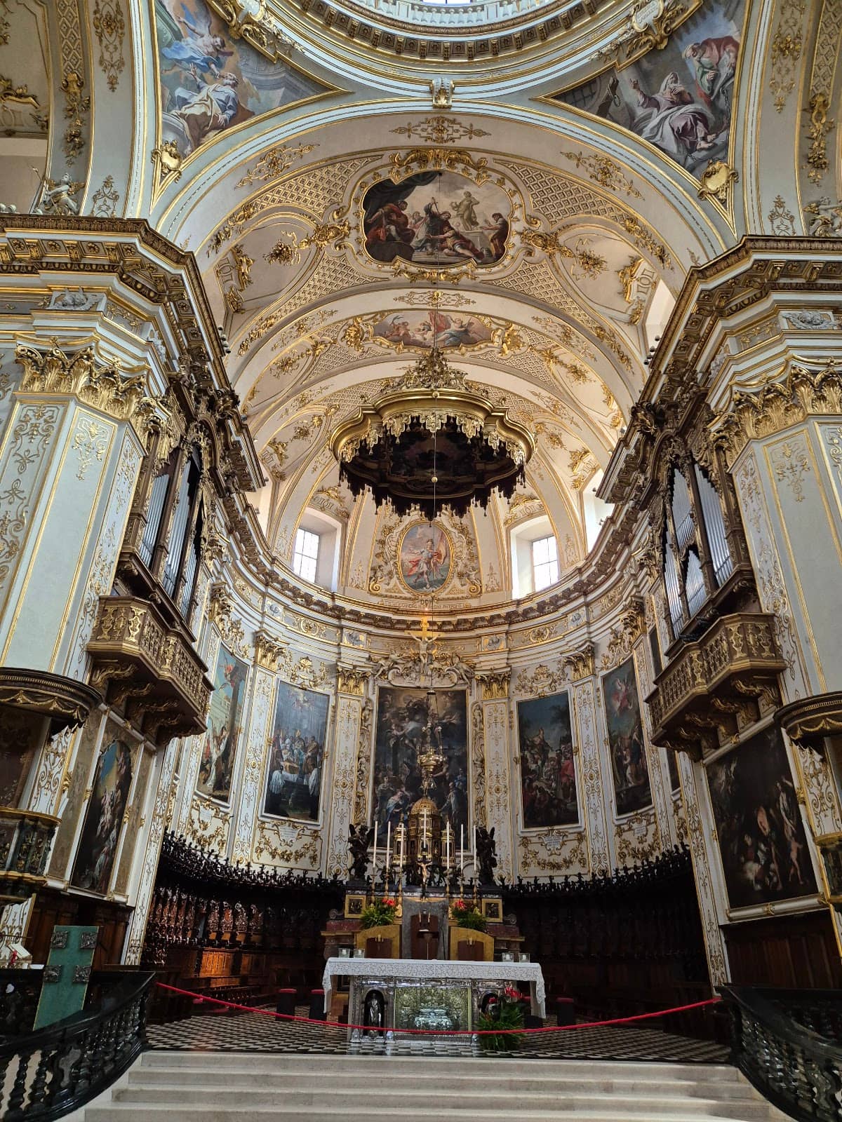 Vertical photo