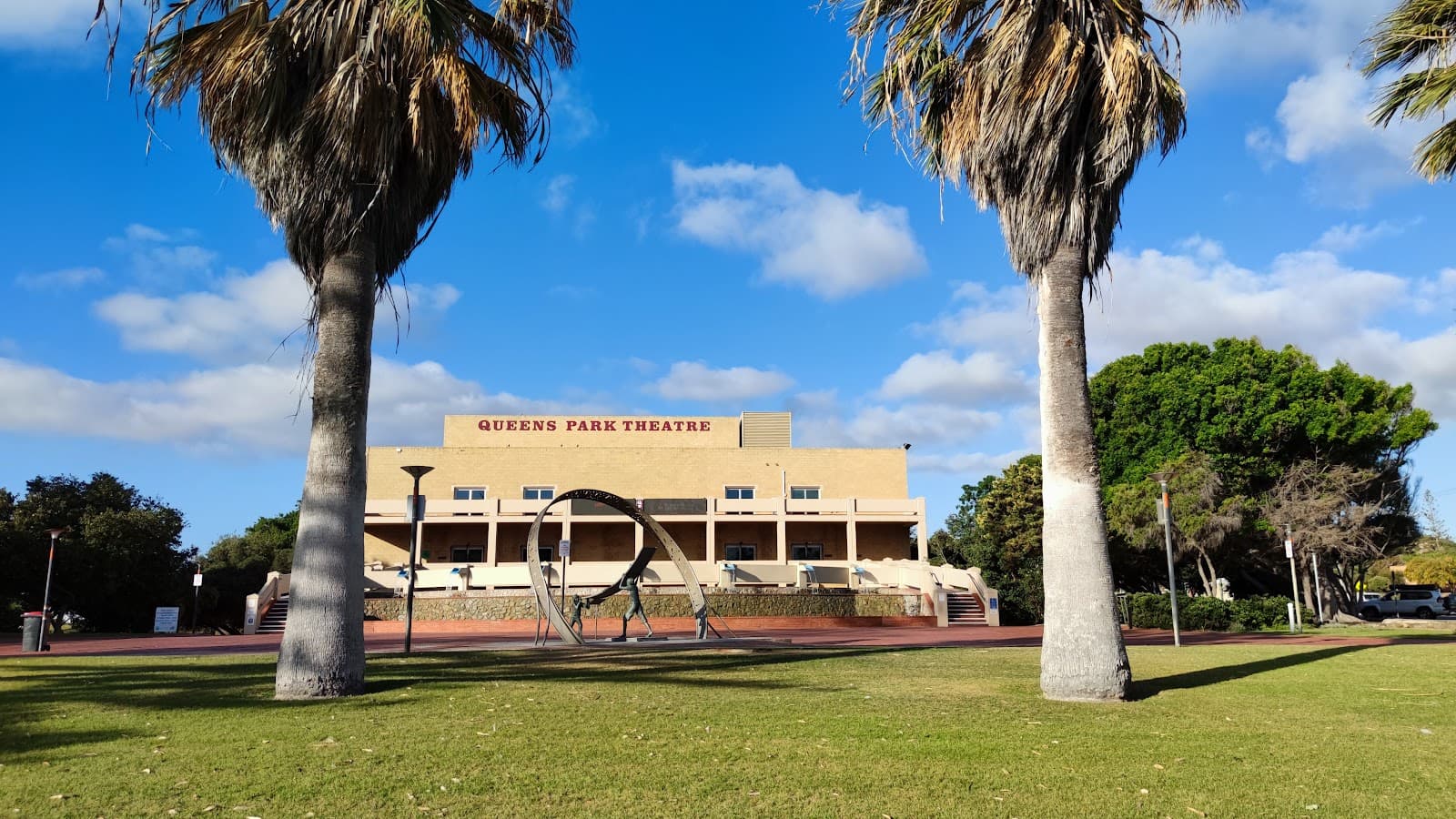 Queens Park Theatre & Gardens - Image 1