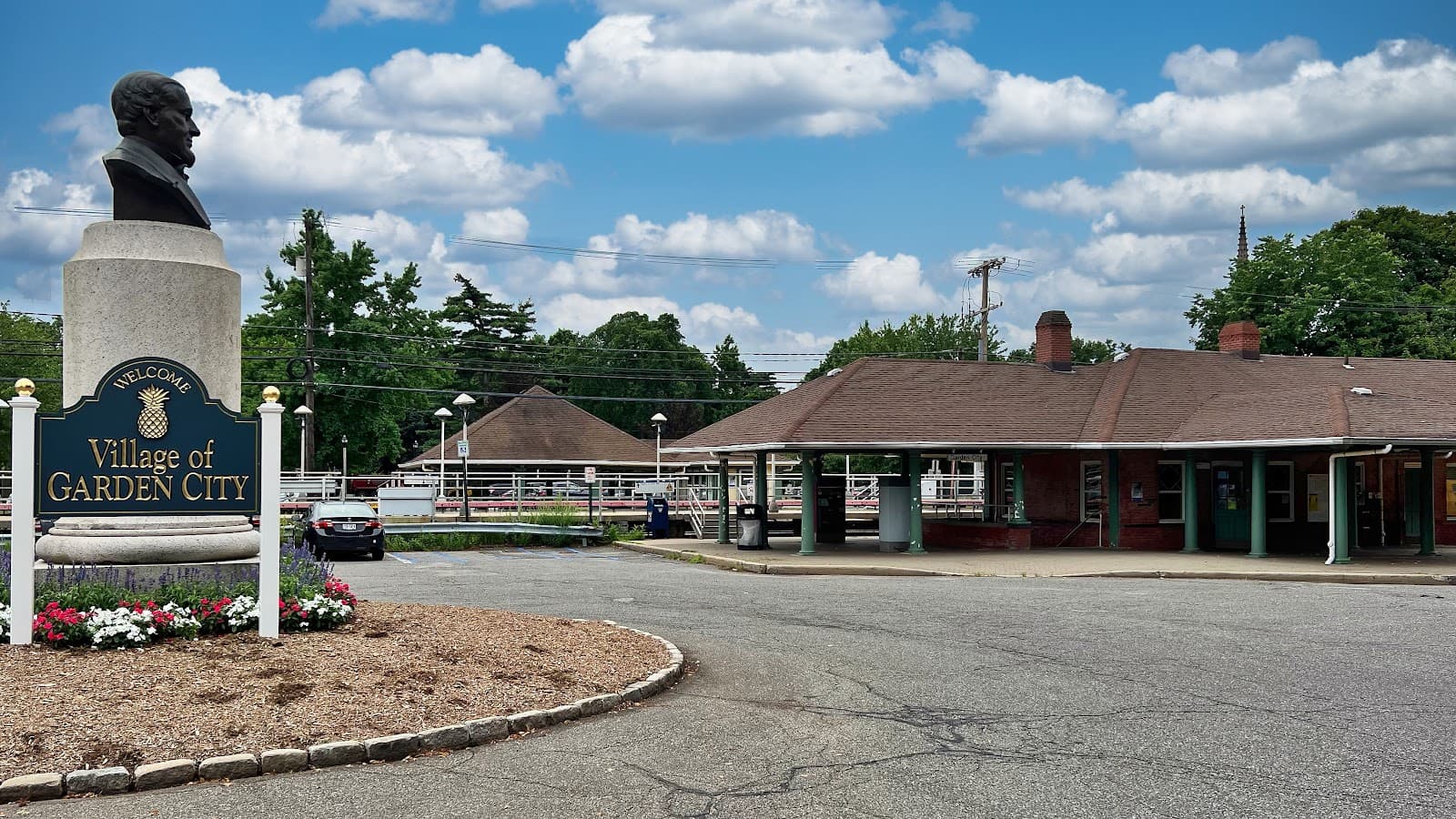 Garden City Station (LIRR) & Casino - Image 1