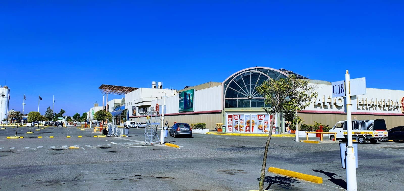 Pet-Friendly Exploration