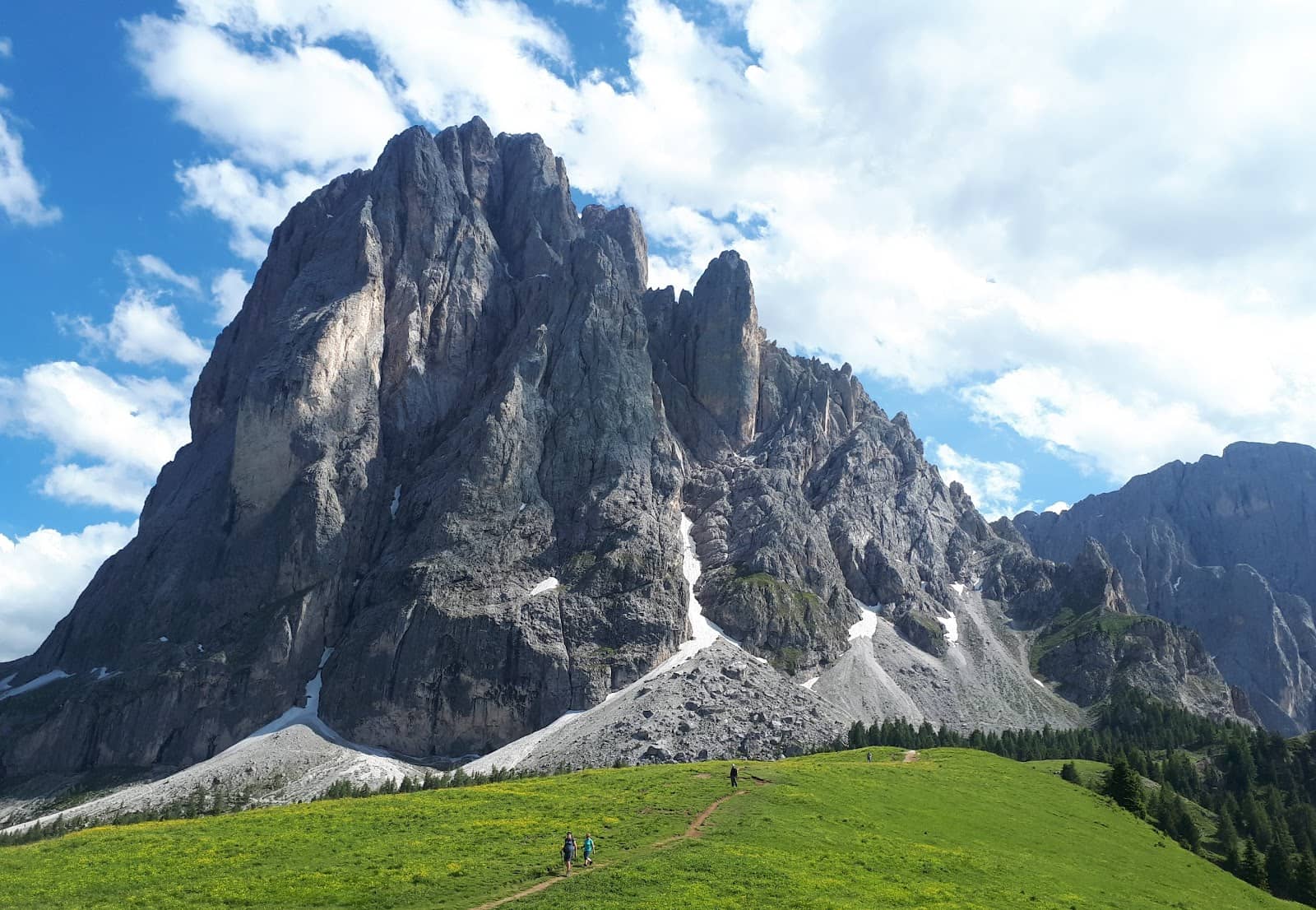 Scenic Hiking Trails