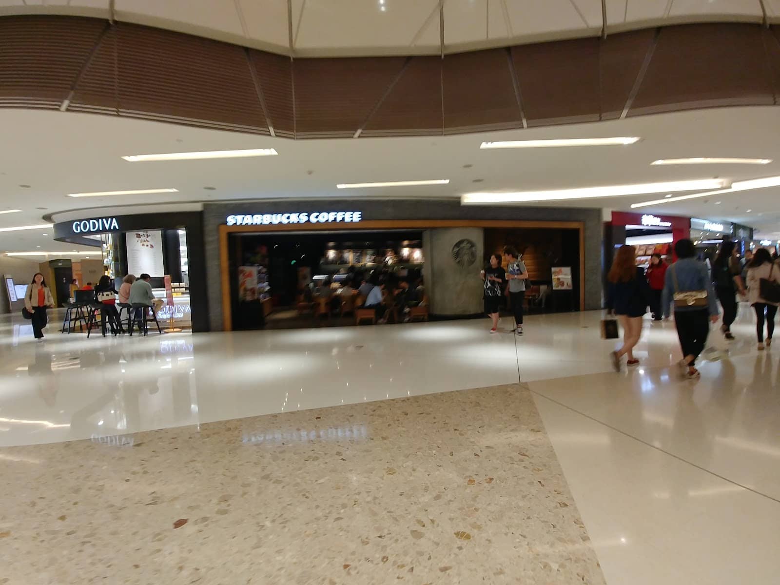 Super Brand Mall Food Court
