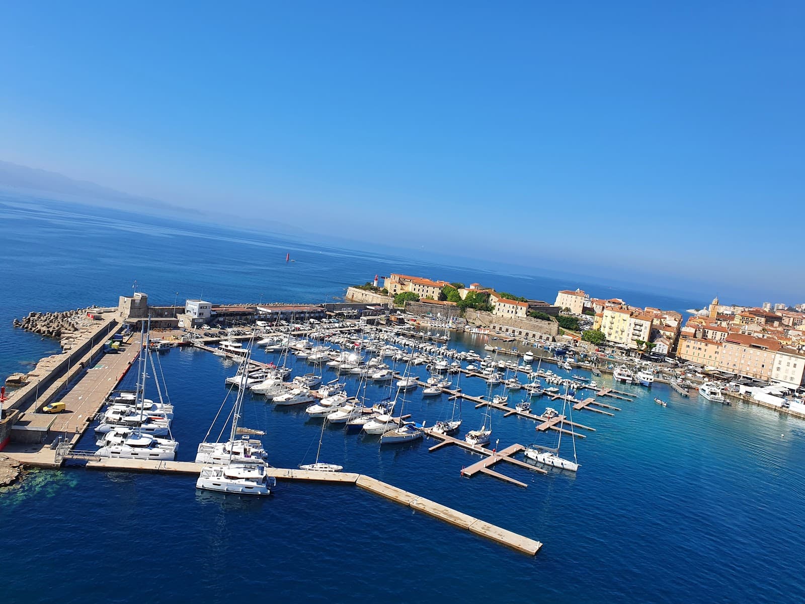 Port Tino Rossi Old Port - Image 1