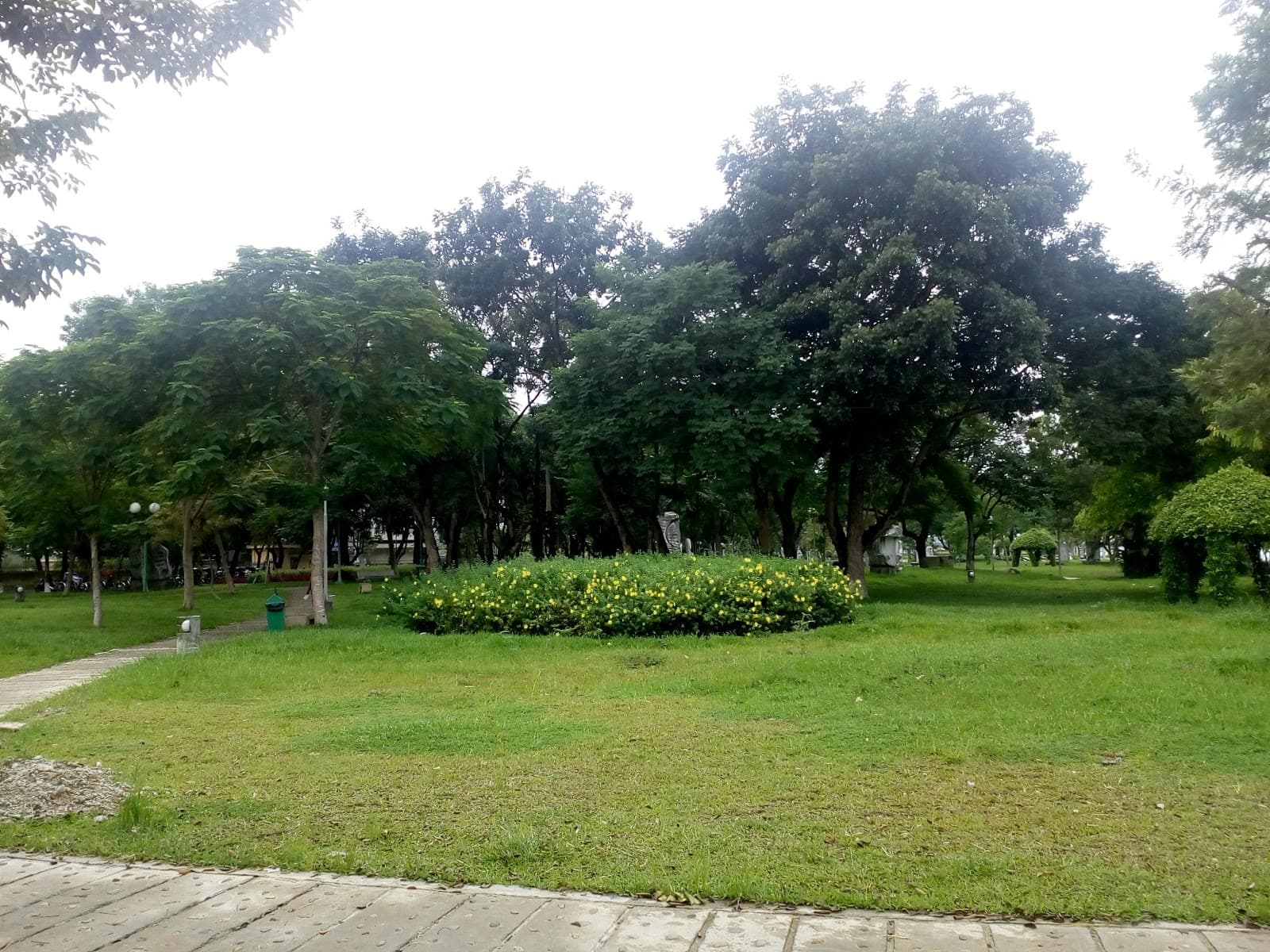 Park 3/2 - Image 1
