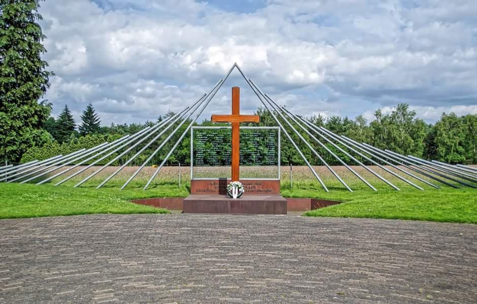 Woeste Hoeve Memorial - Image 1