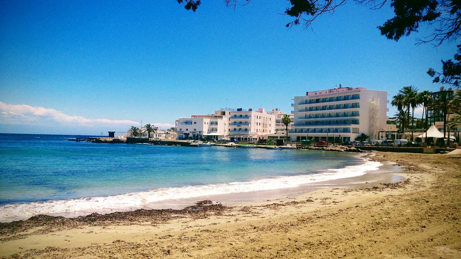 Buah Ibiza Beach Bar