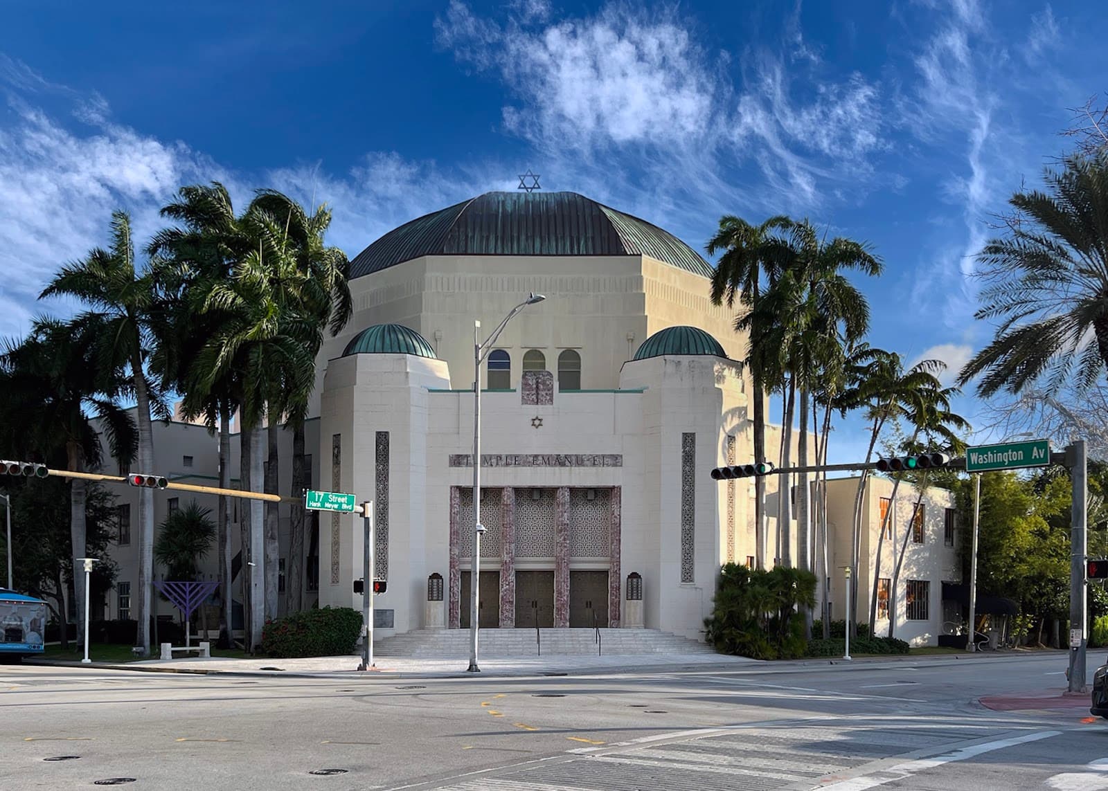 Temple Emanu-El Miami Beach - Image 1