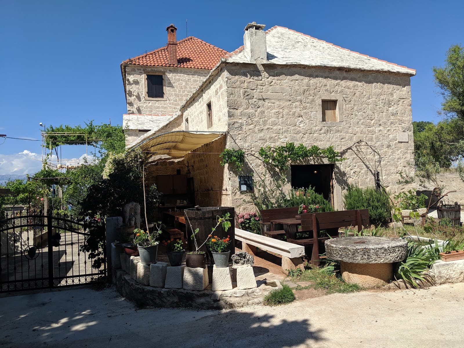 Olive Oil Museum (Škrip) - Image 1