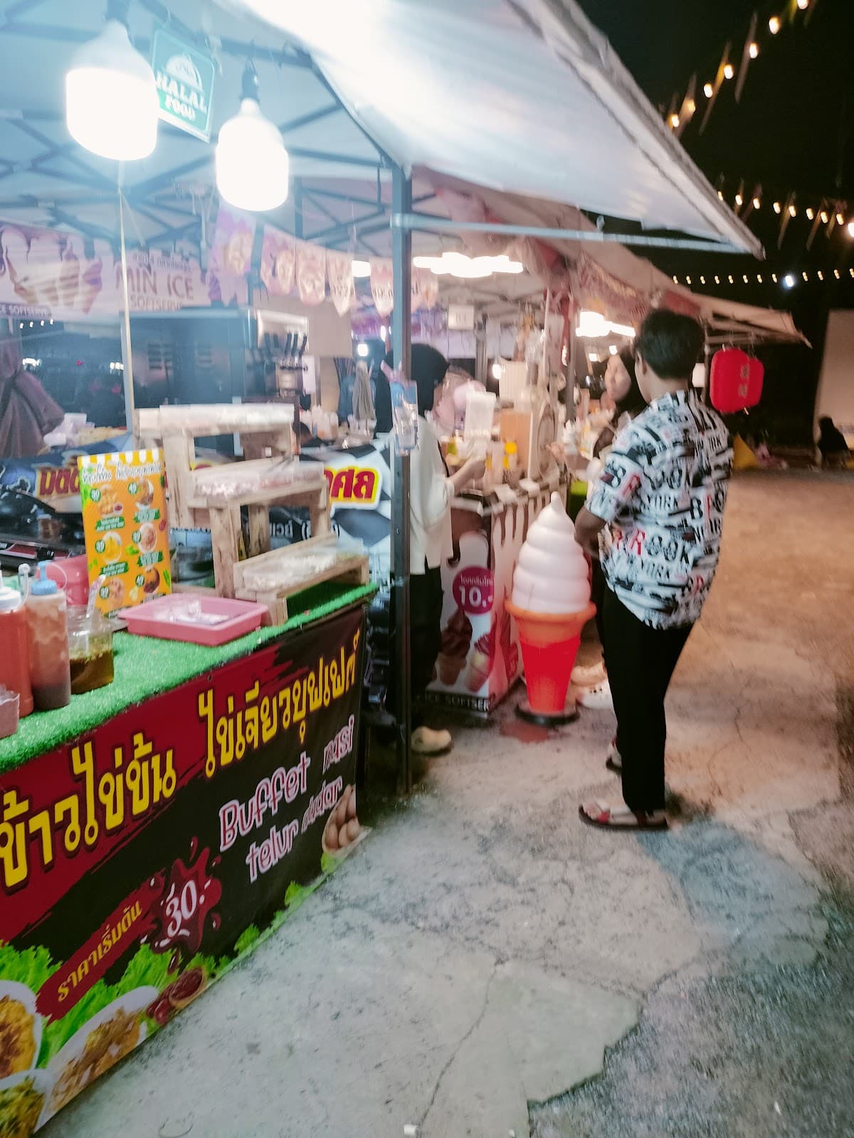 Hat Yai Night Market Hat Yai Thailand - Image 1