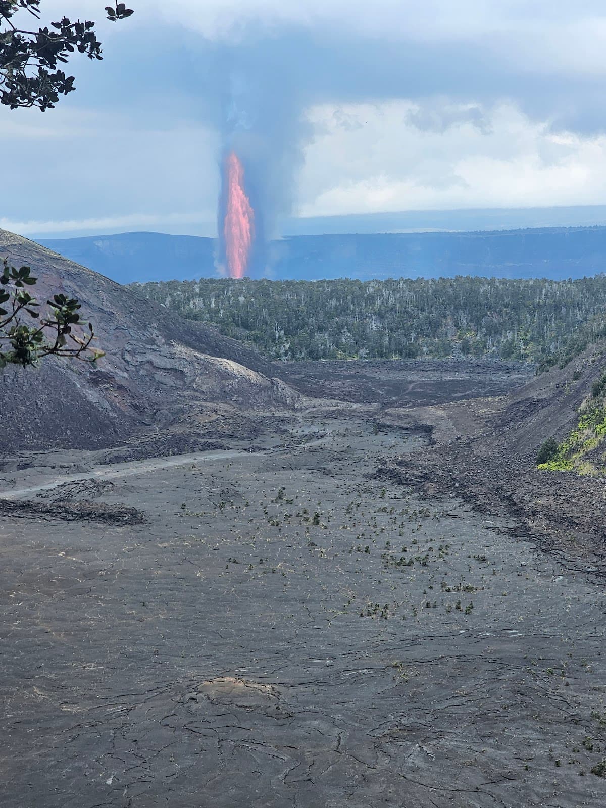 Kīlauea Iki Overlook Hawaii Volcanoes National Park - Image 1
