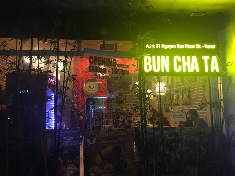 Various restaurants serving Bun Cha Ca - Image 1