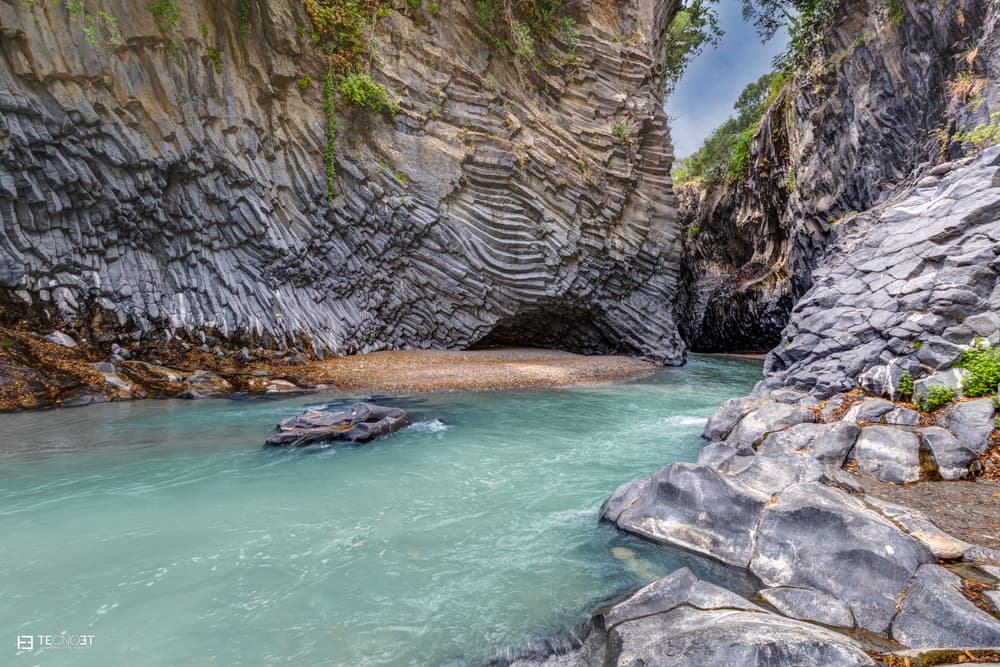 Alcantara Gorge (Gole dell'Alcantara) - Image 1