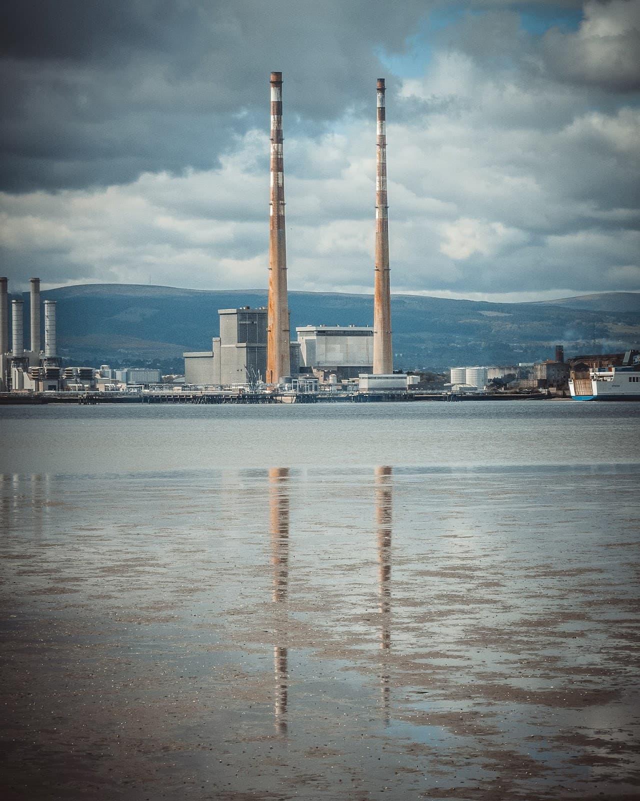Poolbeg Chimneys Dublin - Image 1