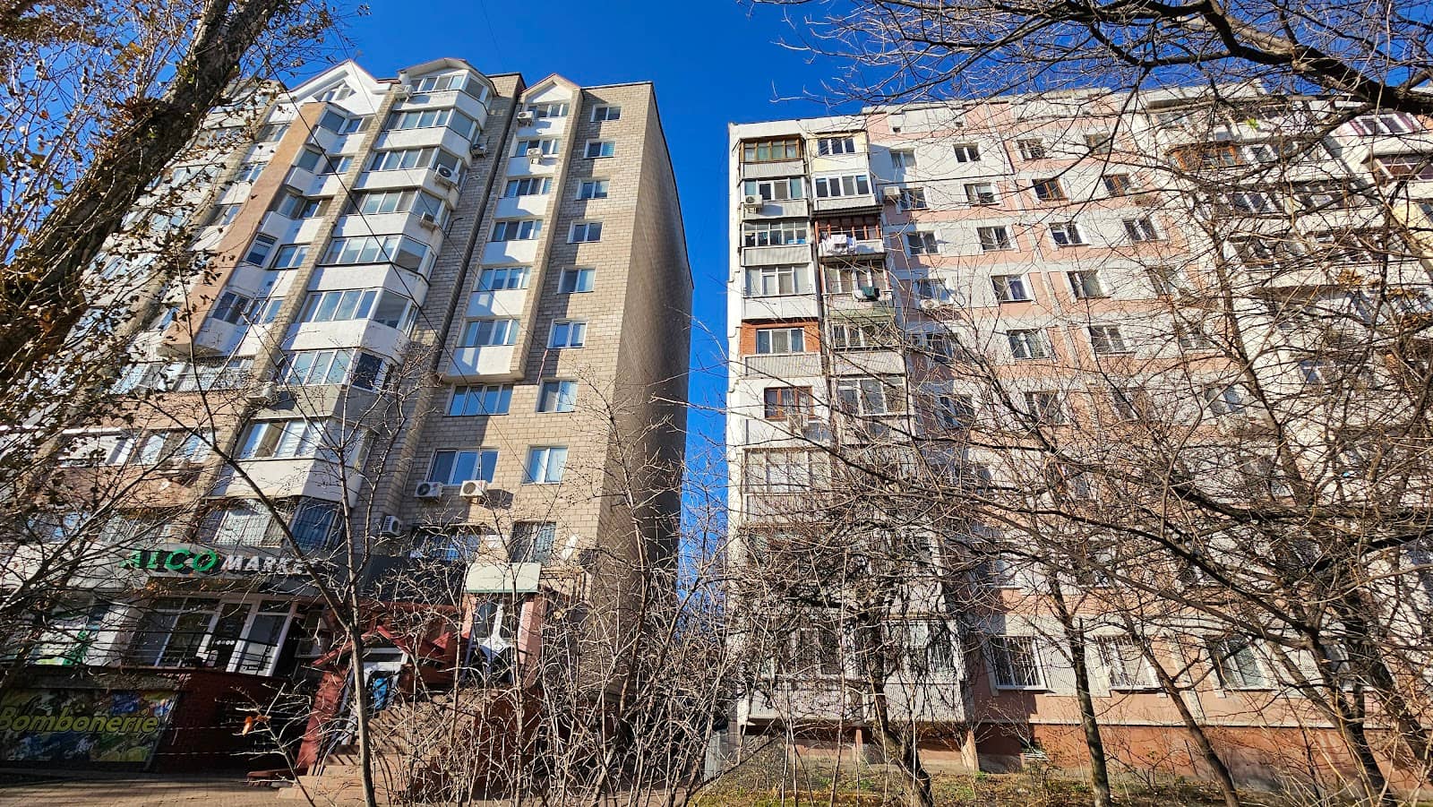 Local Cafes and Restaurants