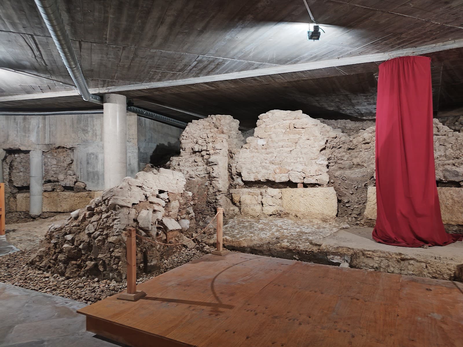 Roman Baths Calle Cascalerías - Image 1
