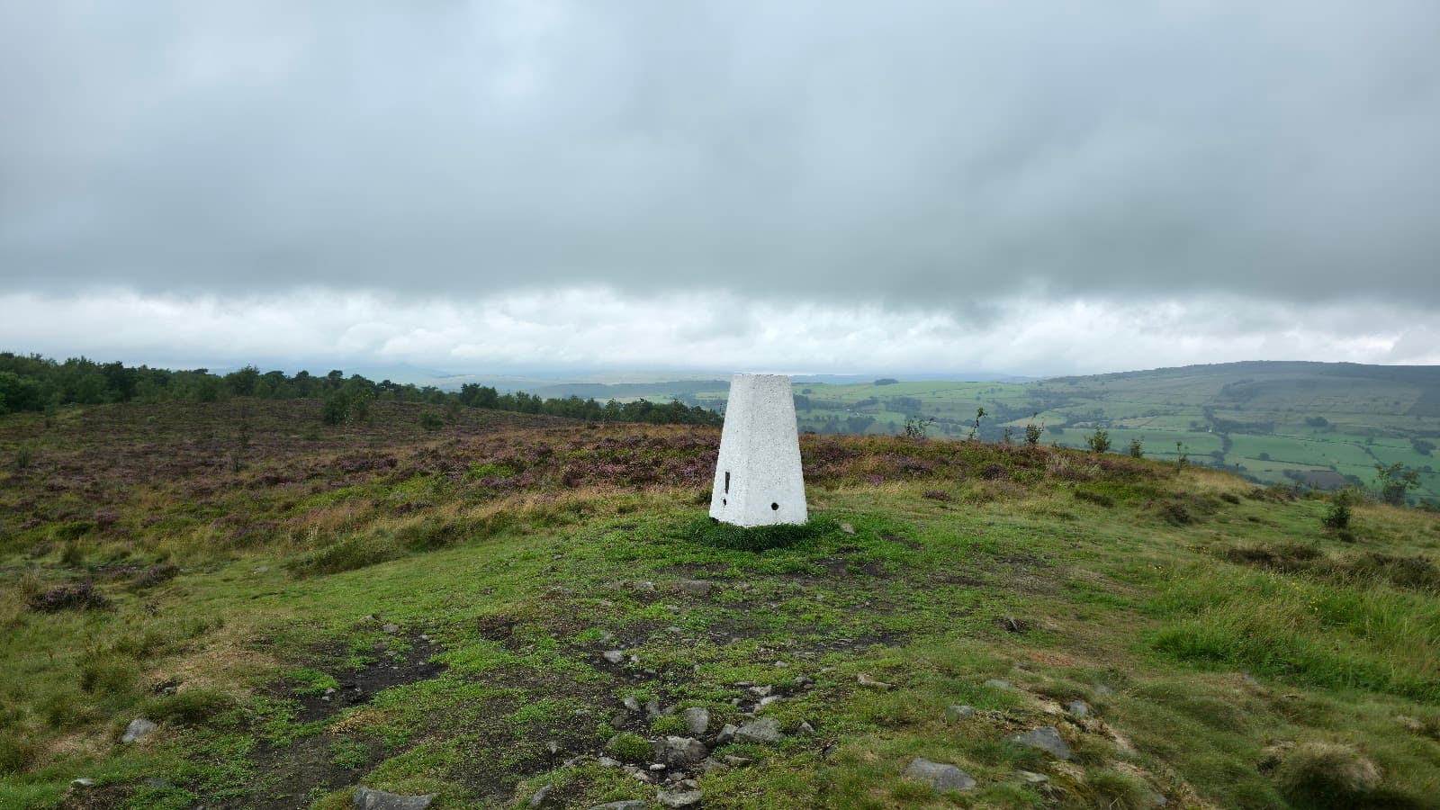 Gun Hill (Meerbrook) - Image 1