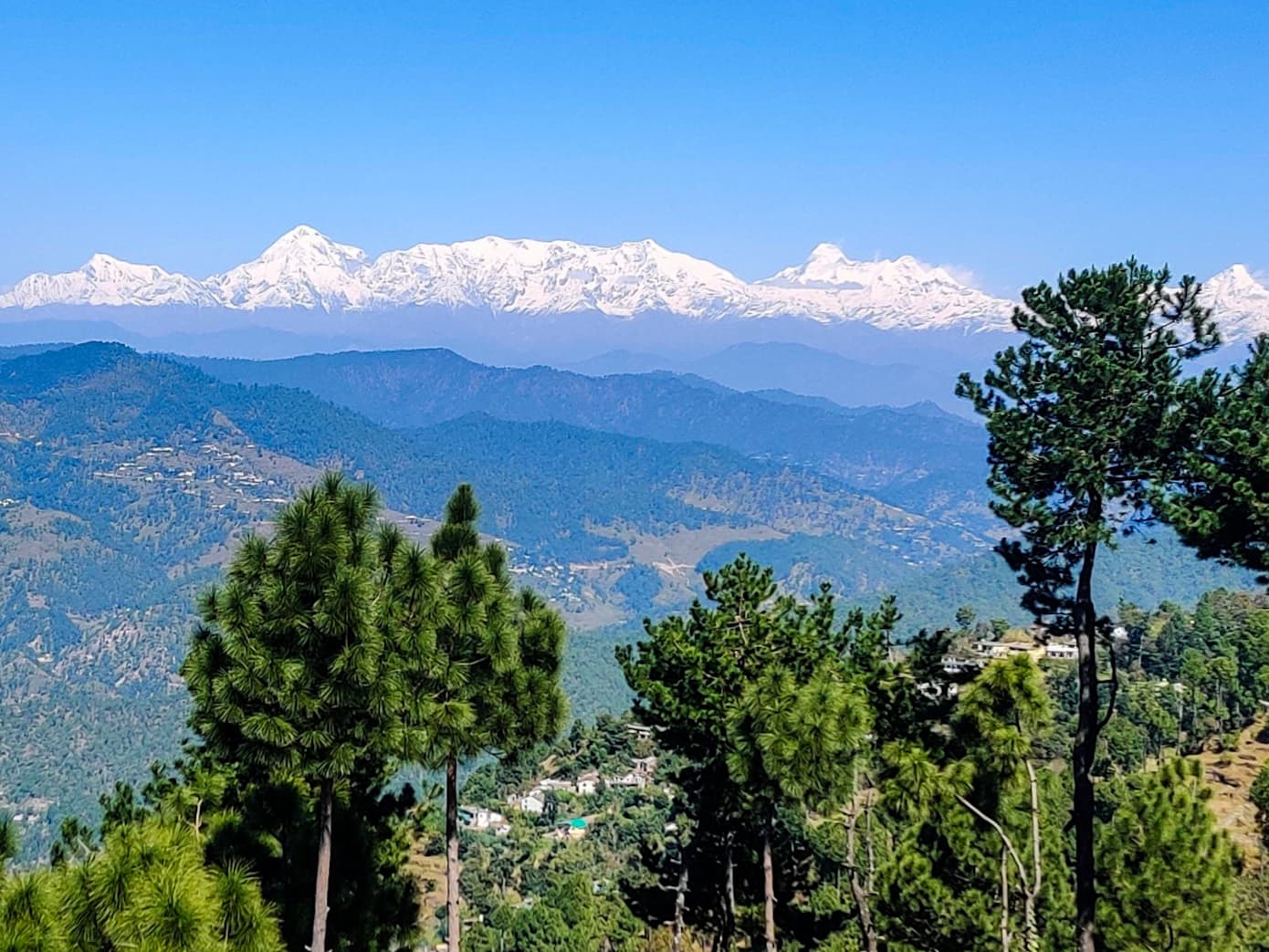 Kausani Viewpoint - Image 1