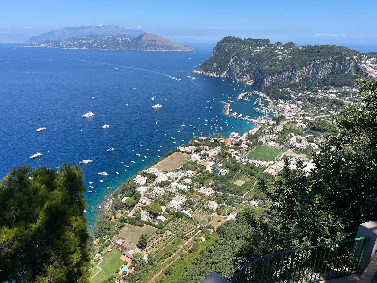 Spanish Quarter (Quartieri Spagnoli) - Image 1