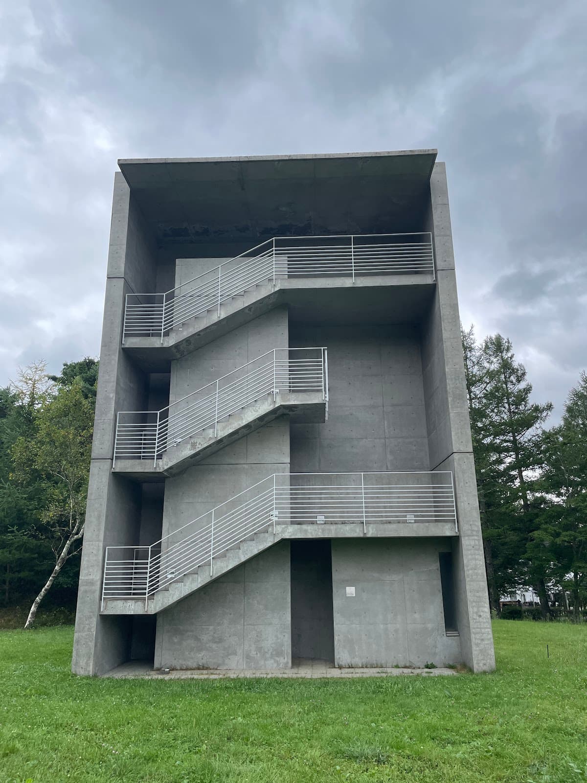 Komagane Kogen Art Museum - Image 1