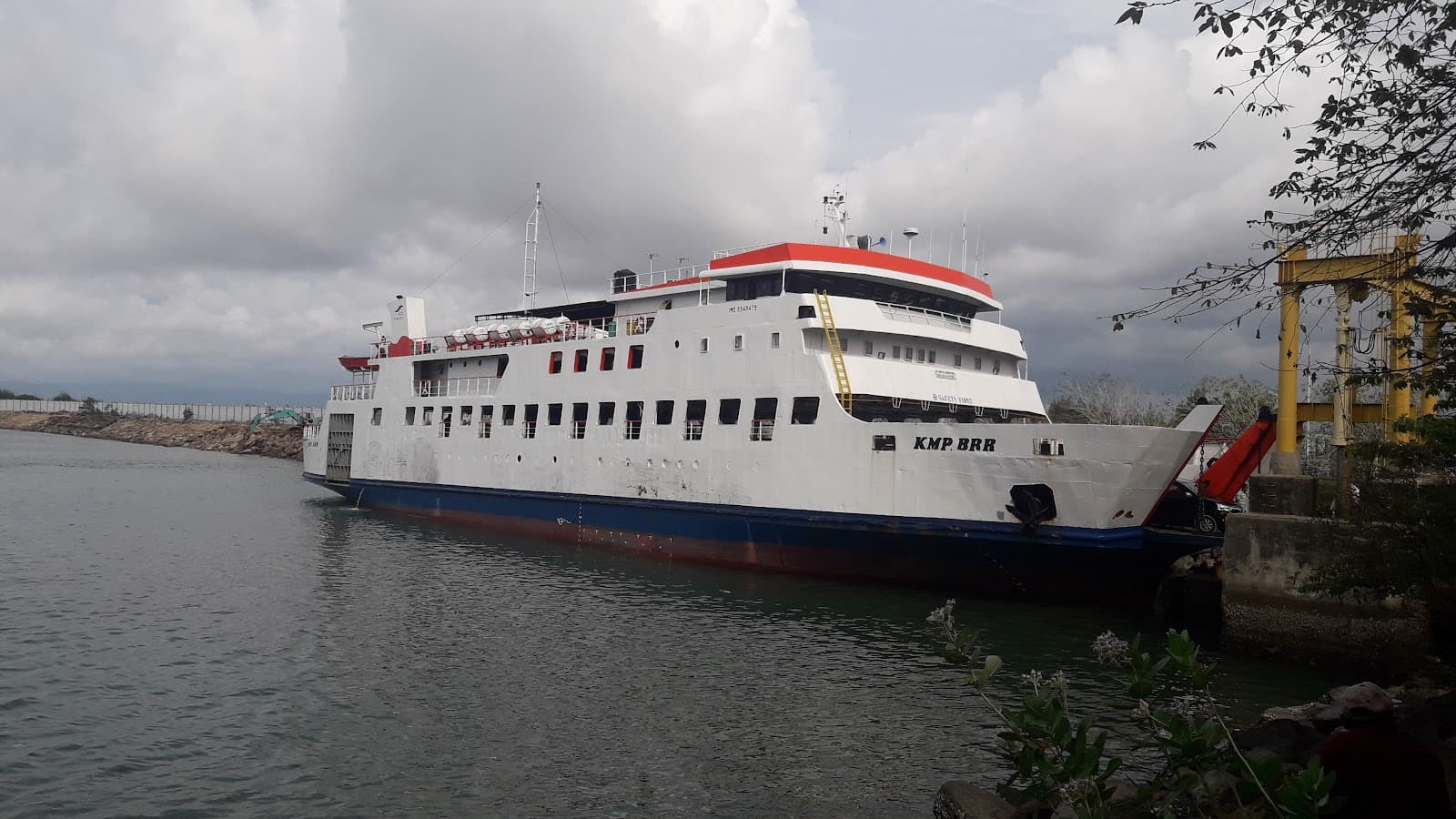 Ulee Lheue Breakwater Pier - Image 1