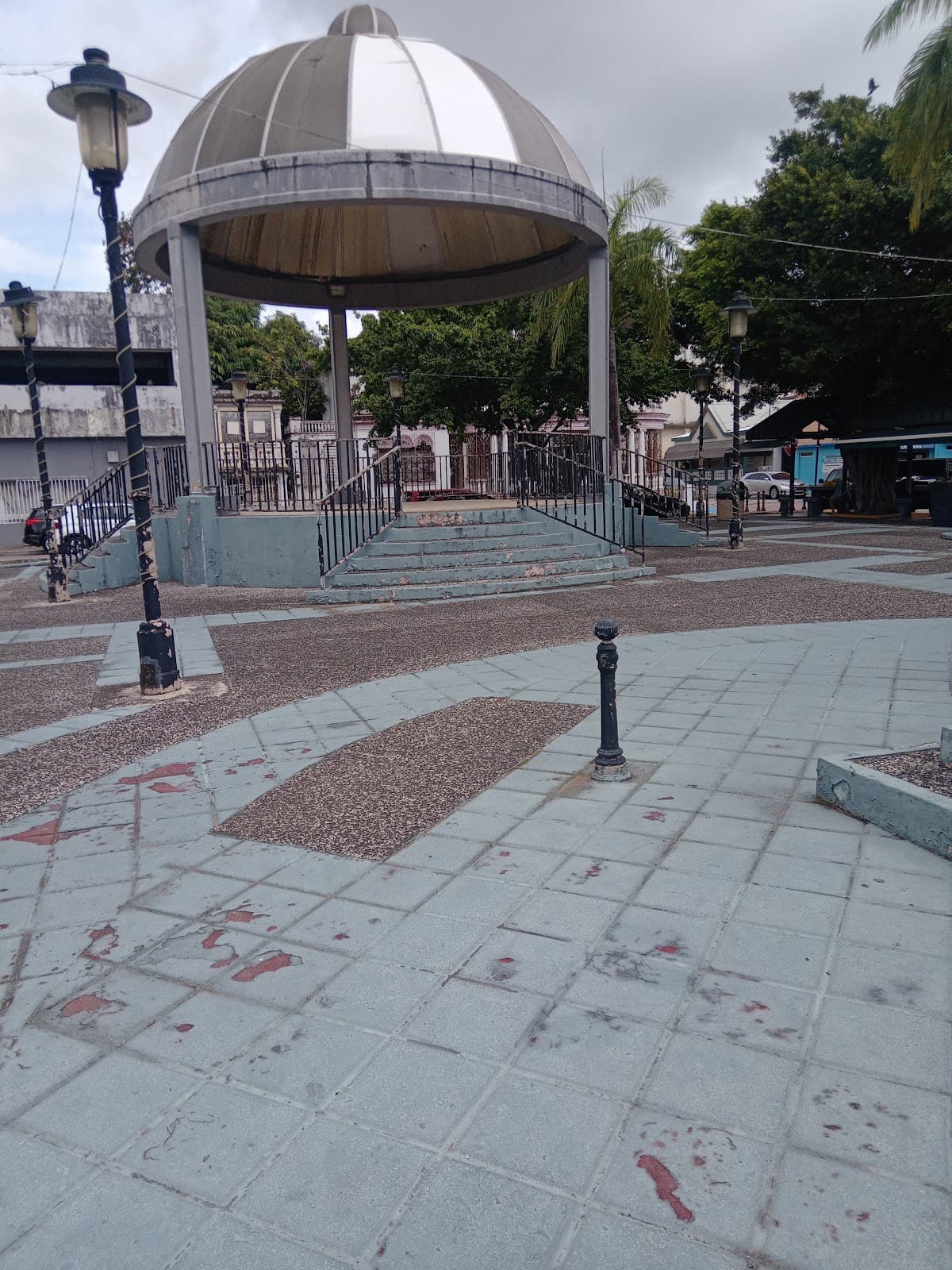 Cataño Town Square - Image 1