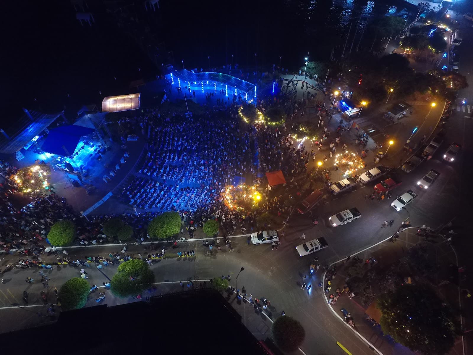 Malecon Puerto Ayora - Image 1
