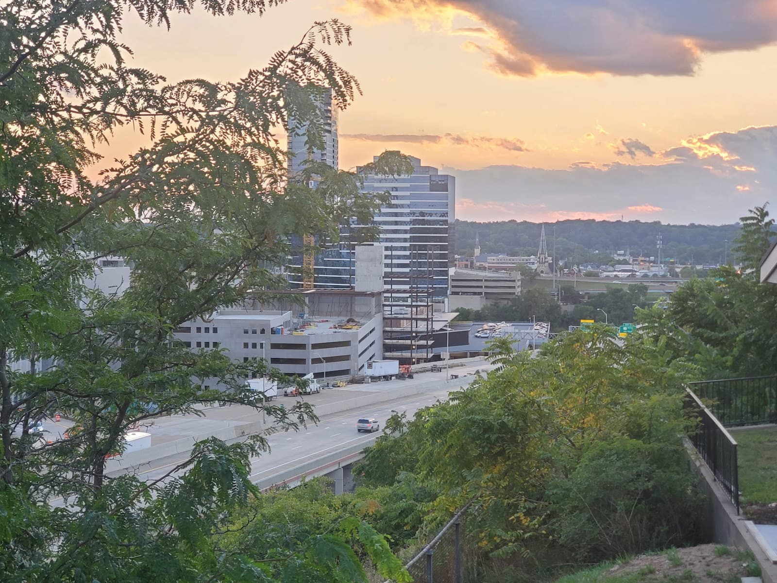 Belknap Lookout Grand Rapids - Image 1