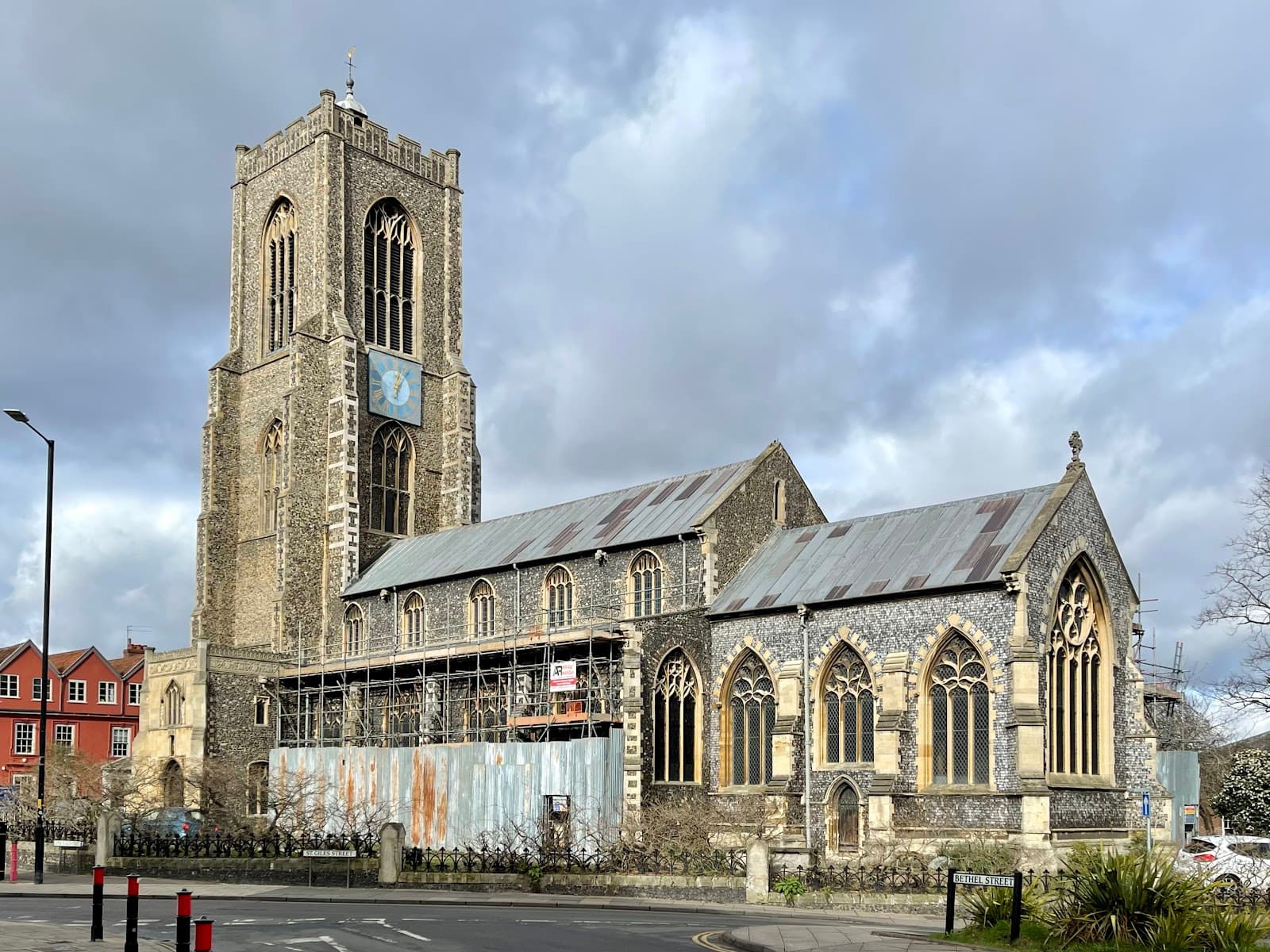 St Giles' Church - Image 1