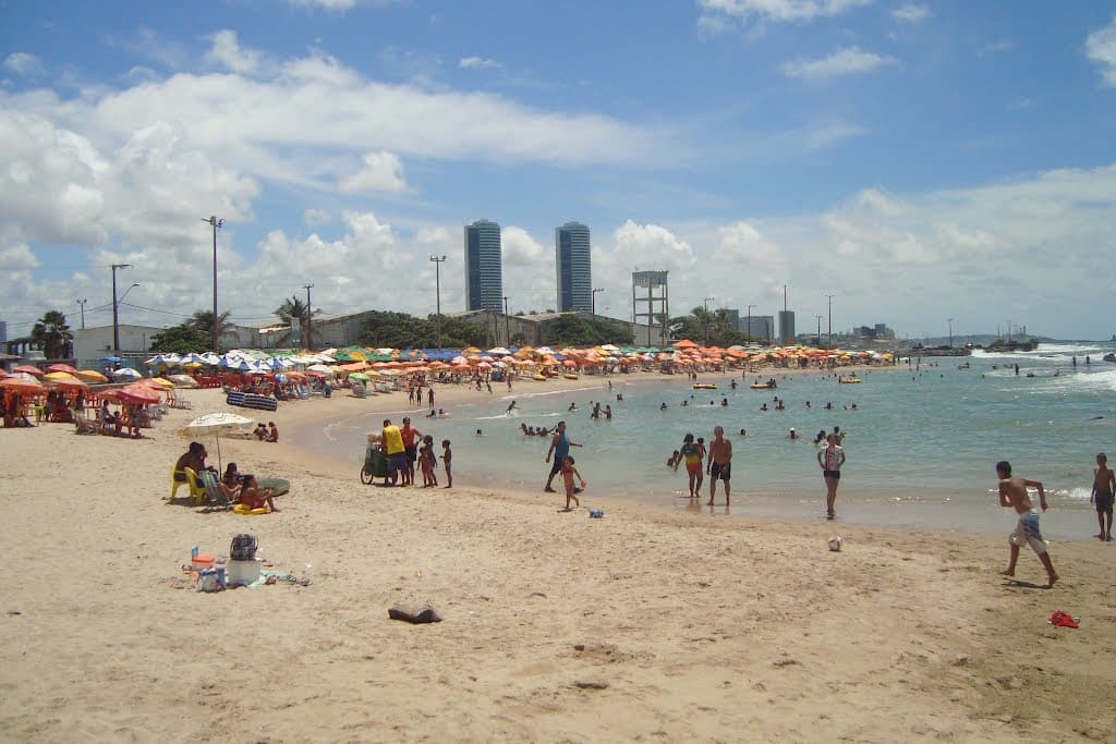 Orla de Brasília Teimosa - Image 1