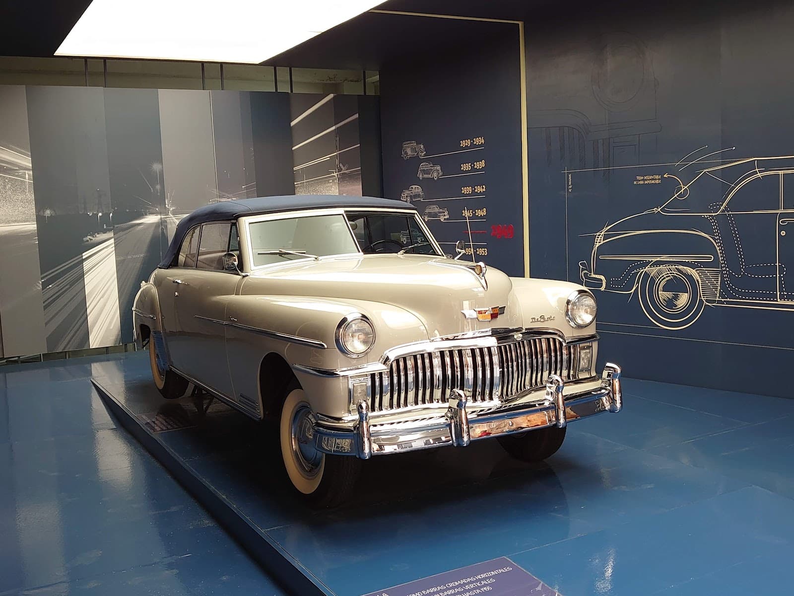 Automobile Museum Depósito del Automóvil - Image 1