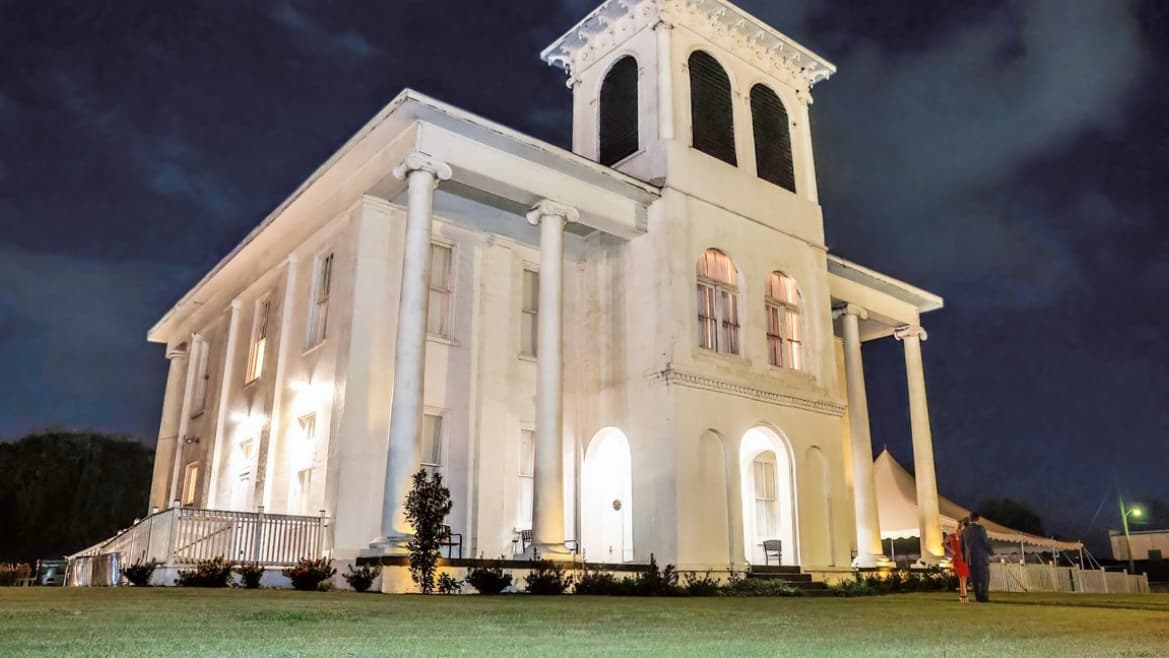 Drish House - Image 1