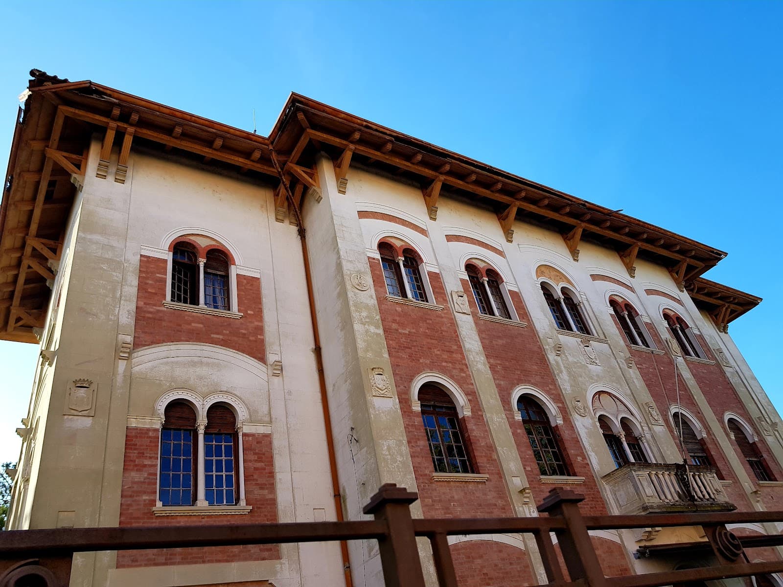 Montemarcello-Magra-Vara Park - Image 1