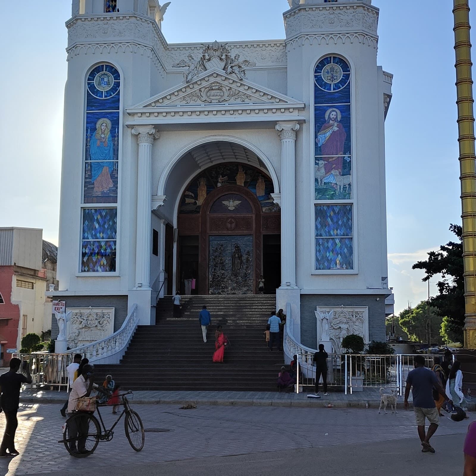 Annai Velankanni Church Besant Nagar Chennai - Image 1
