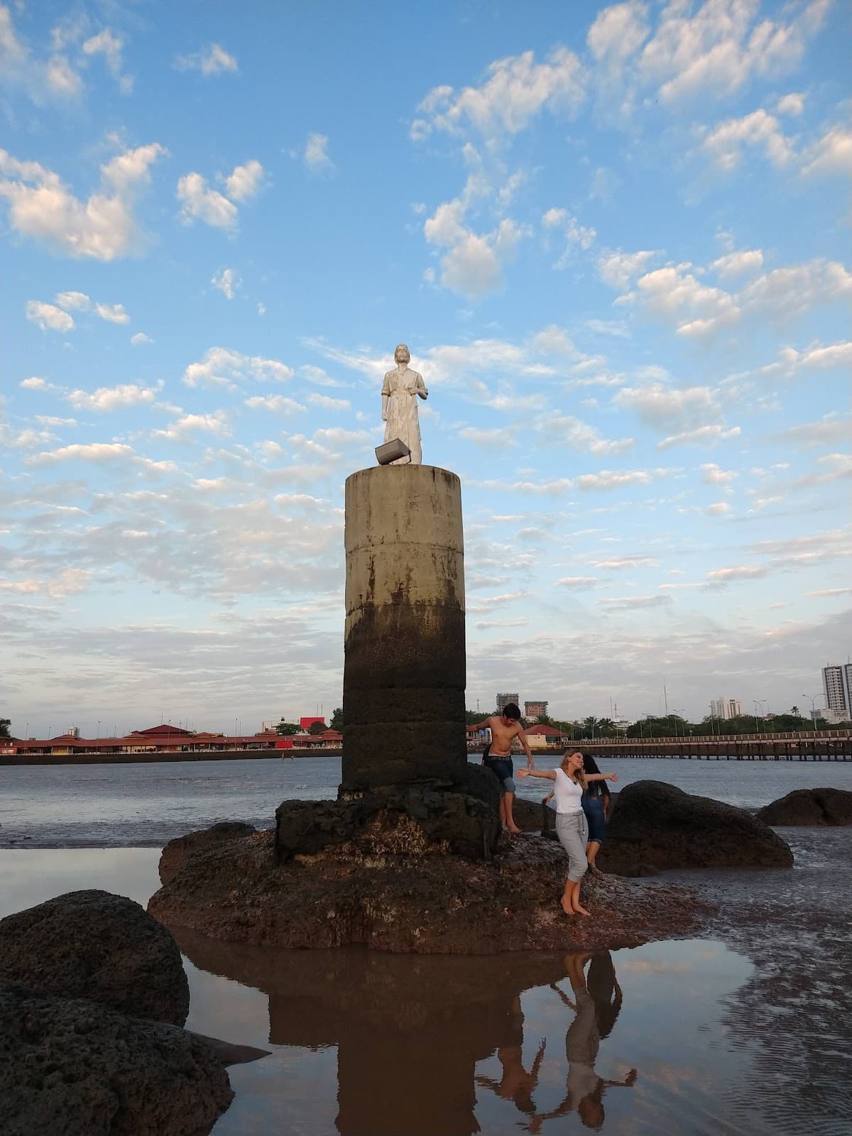 Pedra do Guindaste - Image 1